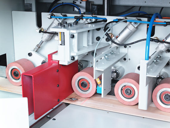 Servo Cutting Device -Optional